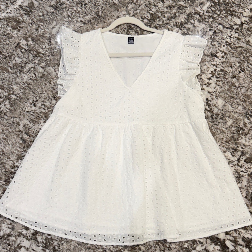 Women’s White Eyelet Flutter Sleeve Blouse